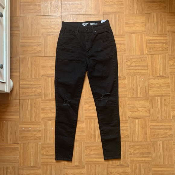 Black Levi Jeans! - Picture 1 of 4